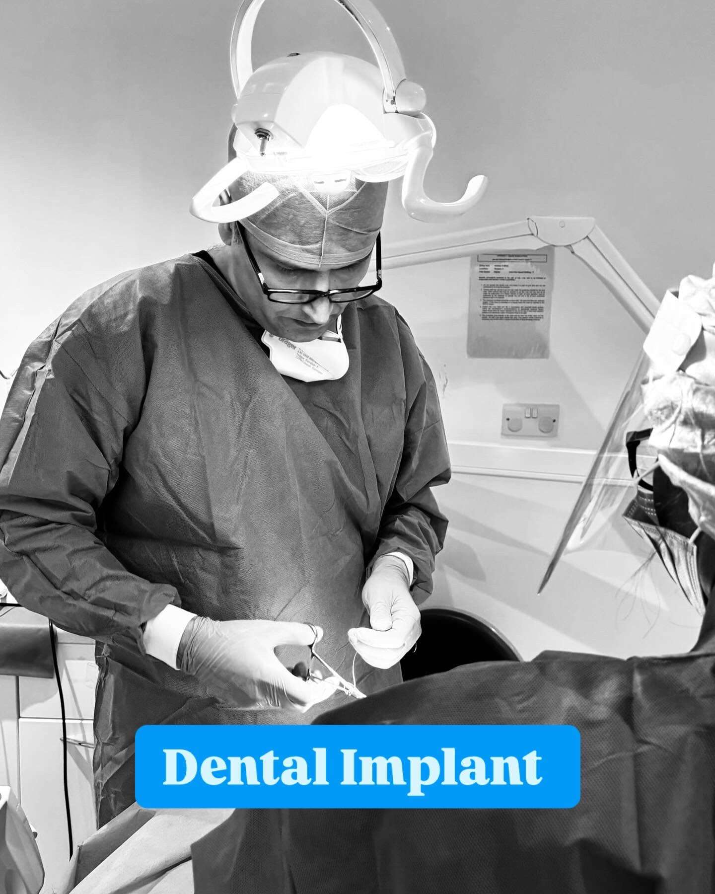 Dr Alireza Samadi, Principal Dentist and Implant Surgeon at Dulwich Dental Centre